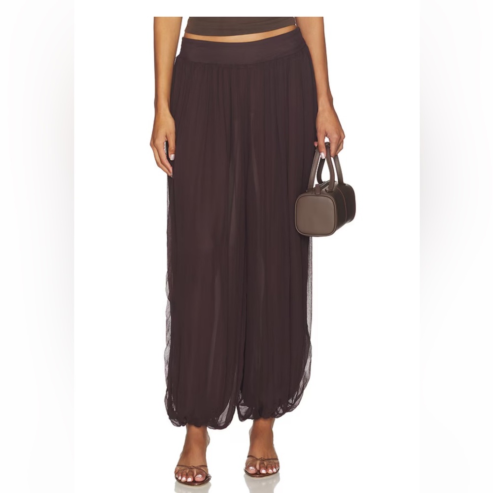 x Christina Elezaj Cordelia Pant in Chocolate Brown
Lovers and Friends